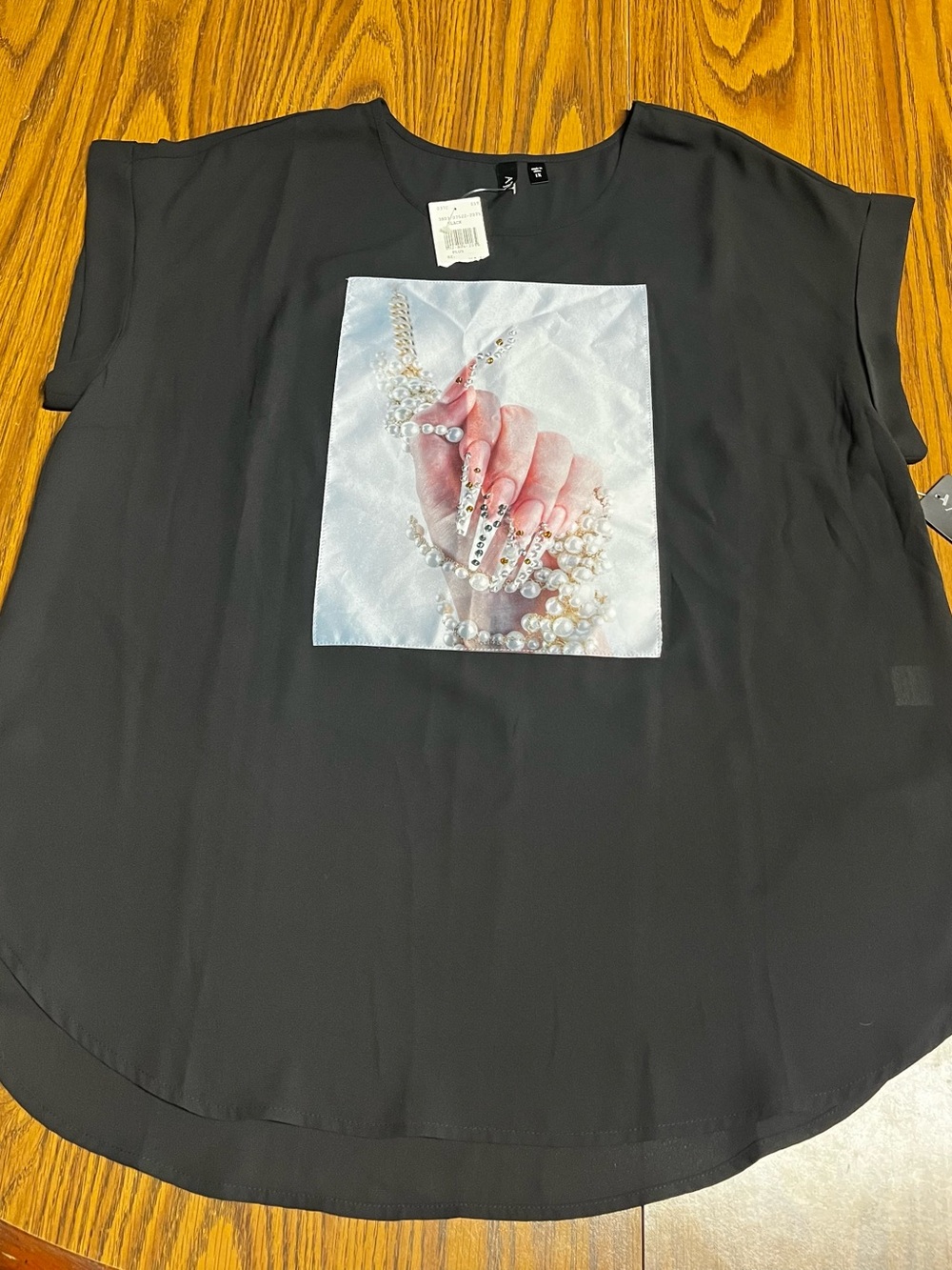 A’Jumma NY Black Graphic Pearl-Accent Short Sleeve Women’s Top